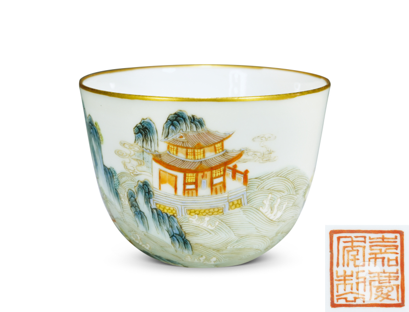 清嘉庆 粉彩亭台楼阁卧足杯